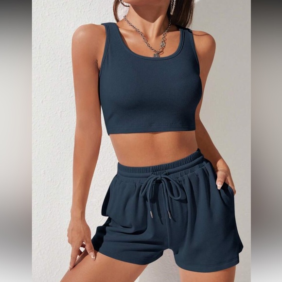 NWOT SHEIN PETITE Women’s Solid Crop Tank Top & Drawstring Waist Shorts - Picture 3 of 11